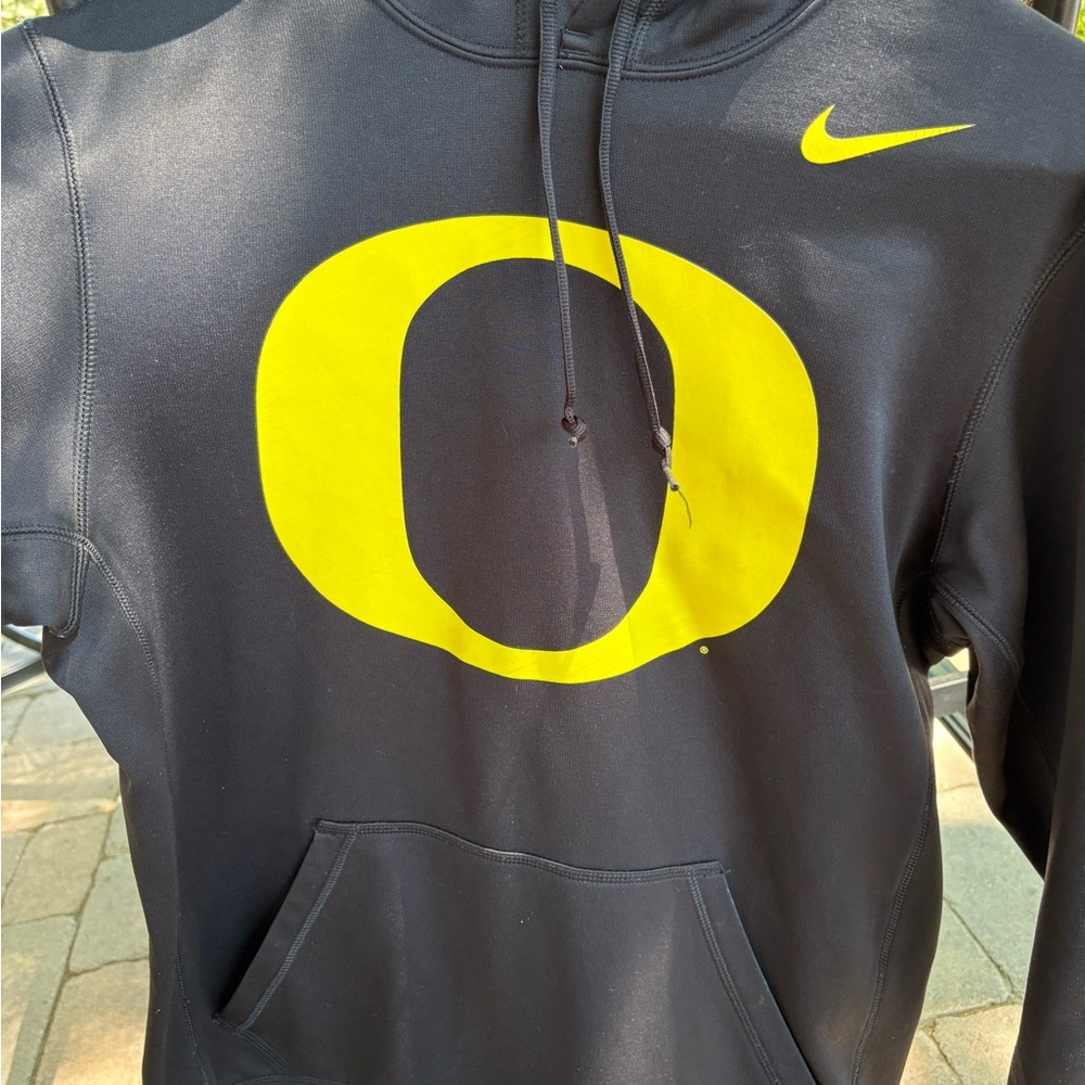 Nike Men's Black and Yellow Logo Sweater